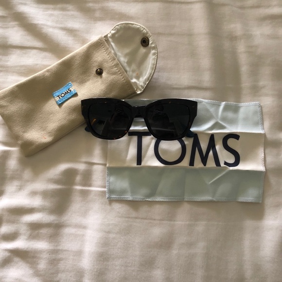 Toms Accessories - TOMS Audrina Tortoise Polarized Sunglasses